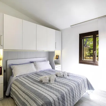 Relax Vista Mare In Moderna Con Ampio Giardino In * コスタ・パラディーゾ