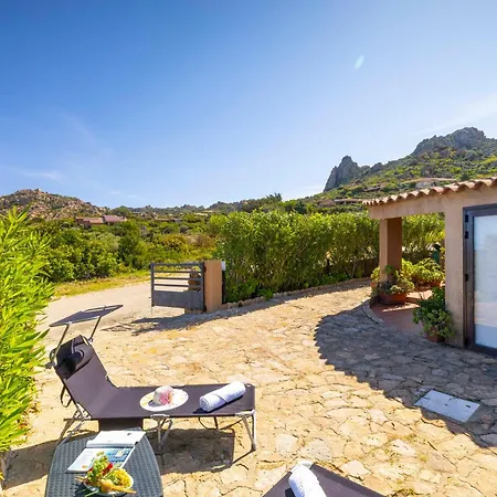Relax Vista Mare In Moderna Con Ampio Giardino In 別荘