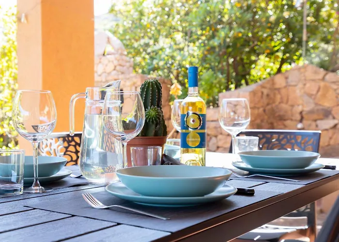 Relax Vista Mare In Moderna Con Ampio Giardino In *
