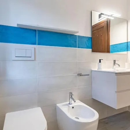 Relax Vista Mare In Moderna Con Ampio Giardino In *