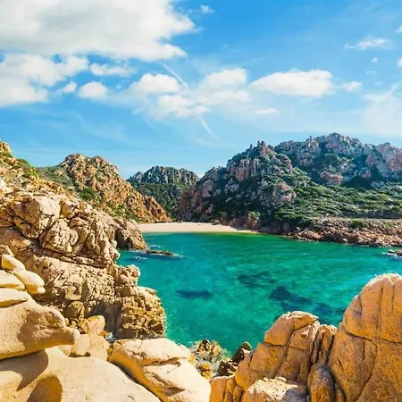 Relax Vista Mare In Moderna Con Ampio Giardino In Holiday home Costa Paradiso