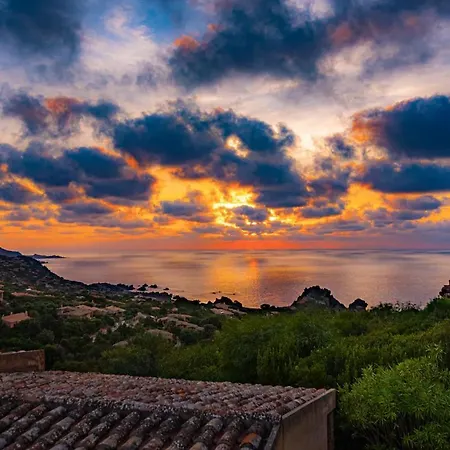 Holiday home Relax Vista Mare In Moderna Con Ampio Giardino In Costa Paradiso