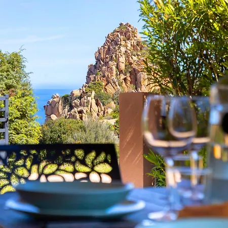 Holiday home Relax Vista Mare In Moderna Con Ampio Giardino In Costa Paradiso