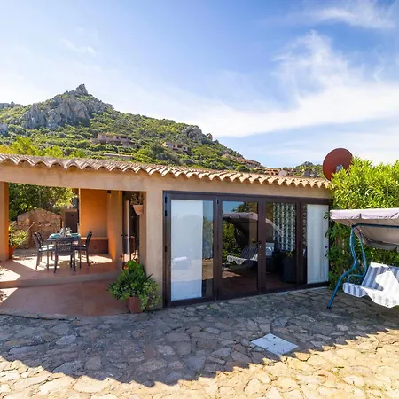 Relax Vista Mare In Moderna Con Ampio Giardino In *