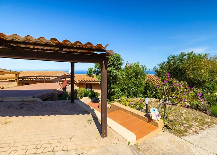 Дом отдыха Relax Vista Mare In Moderna Con Ampio Giardino In Коста-Парадисо