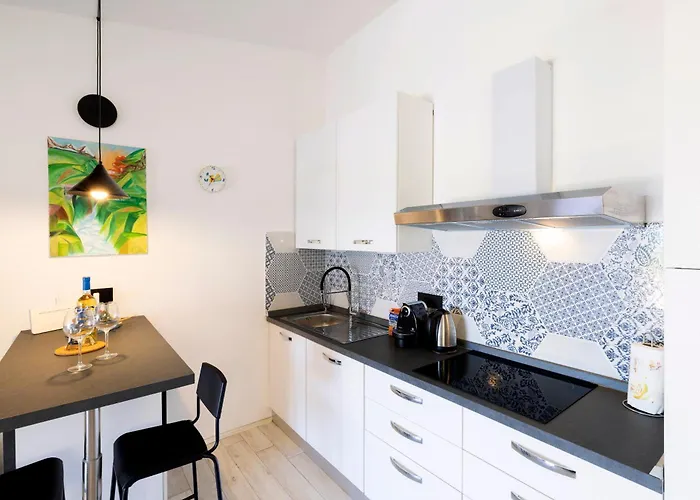 Дом отдыха Relax Vista Mare In Moderna Con Ampio Giardino In Коста-Парадисо